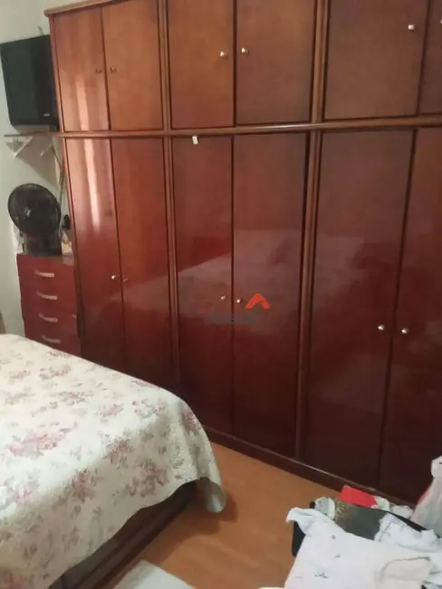Foto 6 de Sobrado com 4 quartos à venda, 180m2 em Jardim Guaciara, Taboao Da Serra - SP