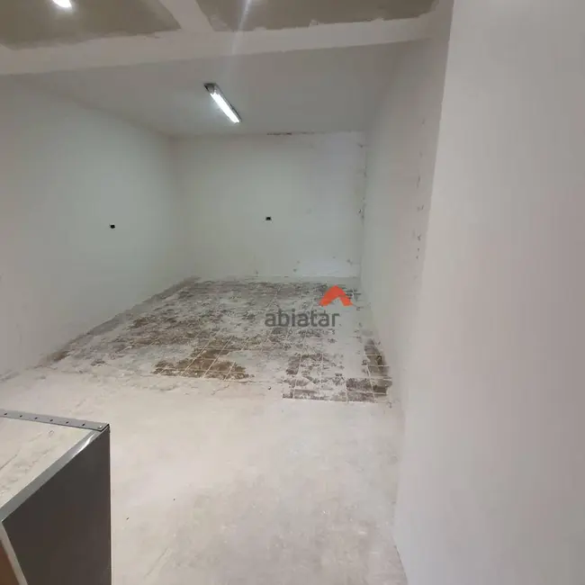 Foto 7 de Sala Comercial para alugar, 60m2 em Jardim Record, Taboao Da Serra - SP