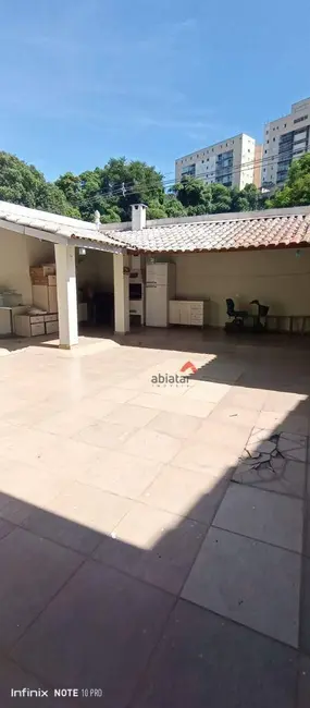 Foto 8 de Sobrado com 3 quartos à venda, 328m2 em Parque Assunção, Taboao Da Serra - SP