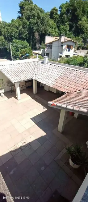 Foto 7 de Sobrado com 3 quartos à venda, 328m2 em Parque Assunção, Taboao Da Serra - SP