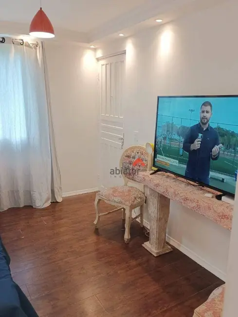 Foto 1 de Apartamento com 2 quartos à venda, 53m2 em Jardim Mirna, Taboao Da Serra - SP