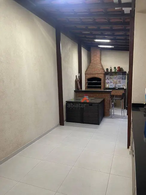 Foto 4 de Casa de Condomínio com 3 quartos à venda, 125m2 em Jardim Petrópolis, Cotia - SP