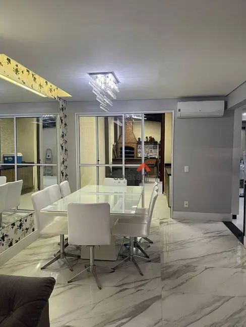 Foto 3 de Casa de Condomínio com 3 quartos à venda, 125m2 em Jardim Petrópolis, Cotia - SP