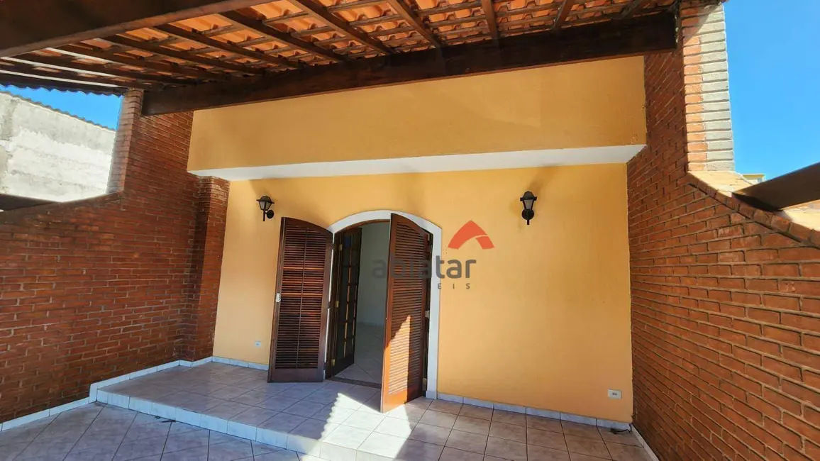 Foto 3 de Casa com 3 quartos à venda e para alugar, 125m2 em Jardim Sílvio Sampaio, Taboao Da Serra - SP