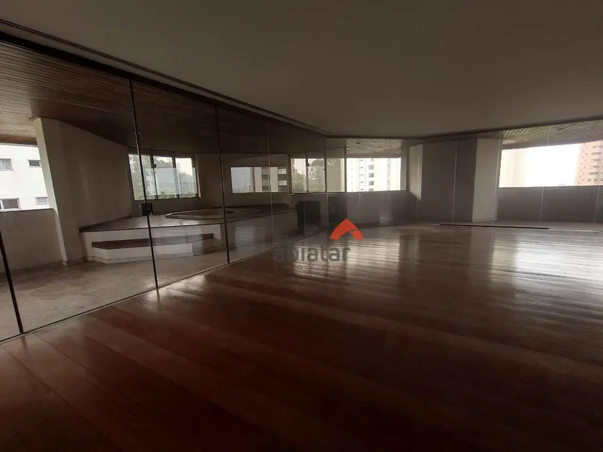 Apartamento com 6 quartos à venda, 637m2 em Vila Andrade, São Paulo - SP - imagem 2 Foto 2 de Apartamento com 6 quartos à venda, 637m2 em Vila Andrade, São Paulo - SP