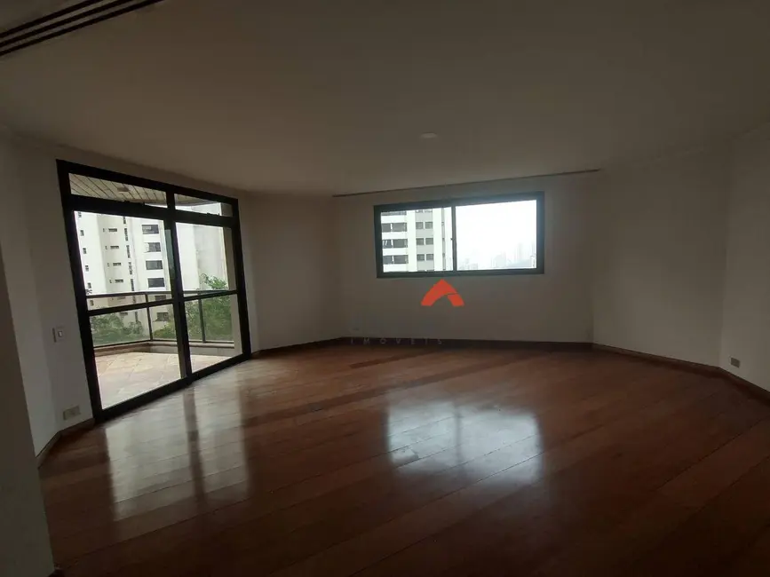 Apartamento com 6 quartos à venda, 637m2 em Vila Andrade, São Paulo - SP - imagem 4 Foto 4 de Apartamento com 6 quartos à venda, 637m2 em Vila Andrade, São Paulo - SP