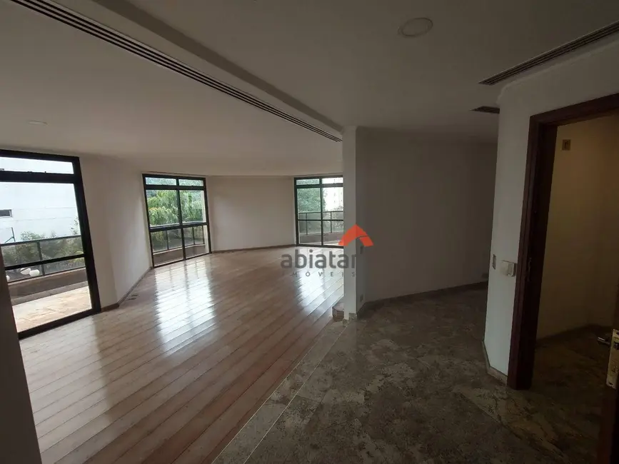 Apartamento com 6 quartos à venda, 637m2 em Vila Andrade, São Paulo - SP - imagem 1 Foto 1 de Apartamento com 6 quartos à venda, 637m2 em Vila Andrade, São Paulo - SP