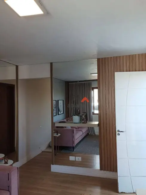 Sobrado com 3 quartos à venda, 175m2 em Parque Assunção, Taboao Da Serra - SP - imagem 7 Foto 7 de Sobrado com 3 quartos à venda, 175m2 em Parque Assunção, Taboao Da Serra - SP