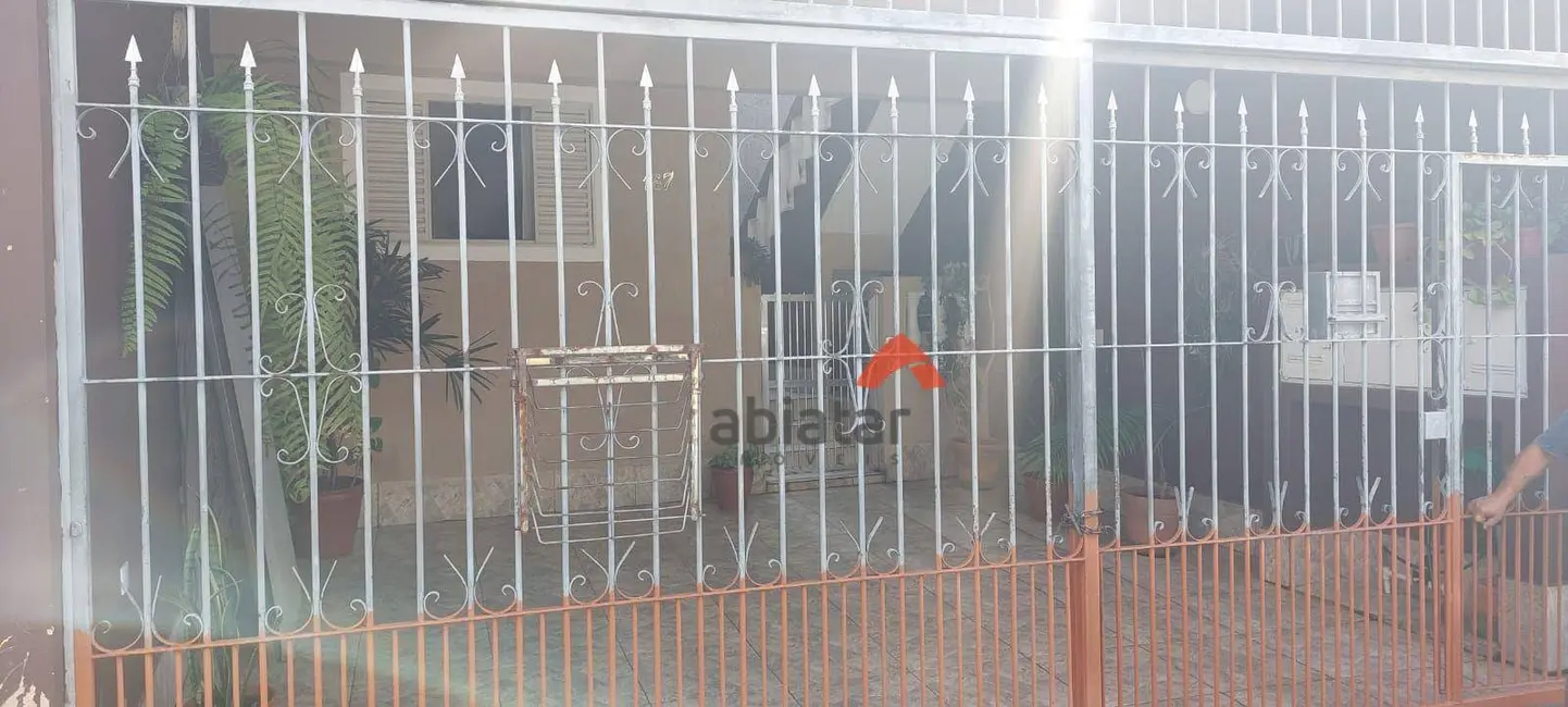 Foto 2 de Casa com 5 quartos à venda, 125m2 em Jardim Santa Tereza, Embu Das Artes - SP