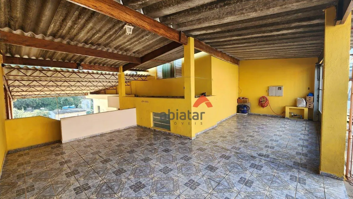 Foto 3 de Sobrado com 3 quartos à venda, 211m2 em Jardim Maria Rosa, Taboao Da Serra - SP