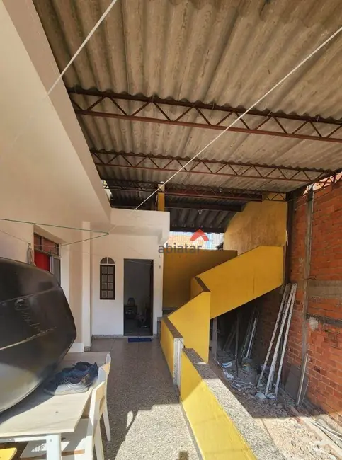 Foto 5 de Sobrado com 3 quartos à venda, 211m2 em Jardim Maria Rosa, Taboao Da Serra - SP