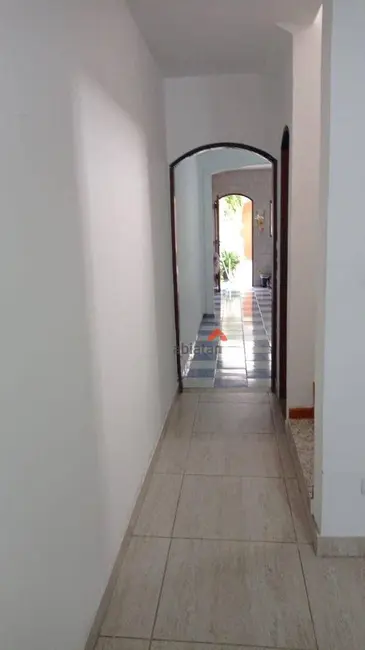 Foto 9 de Sobrado com 3 quartos à venda, 130m2 em Parque Pinheiros, Taboao Da Serra - SP