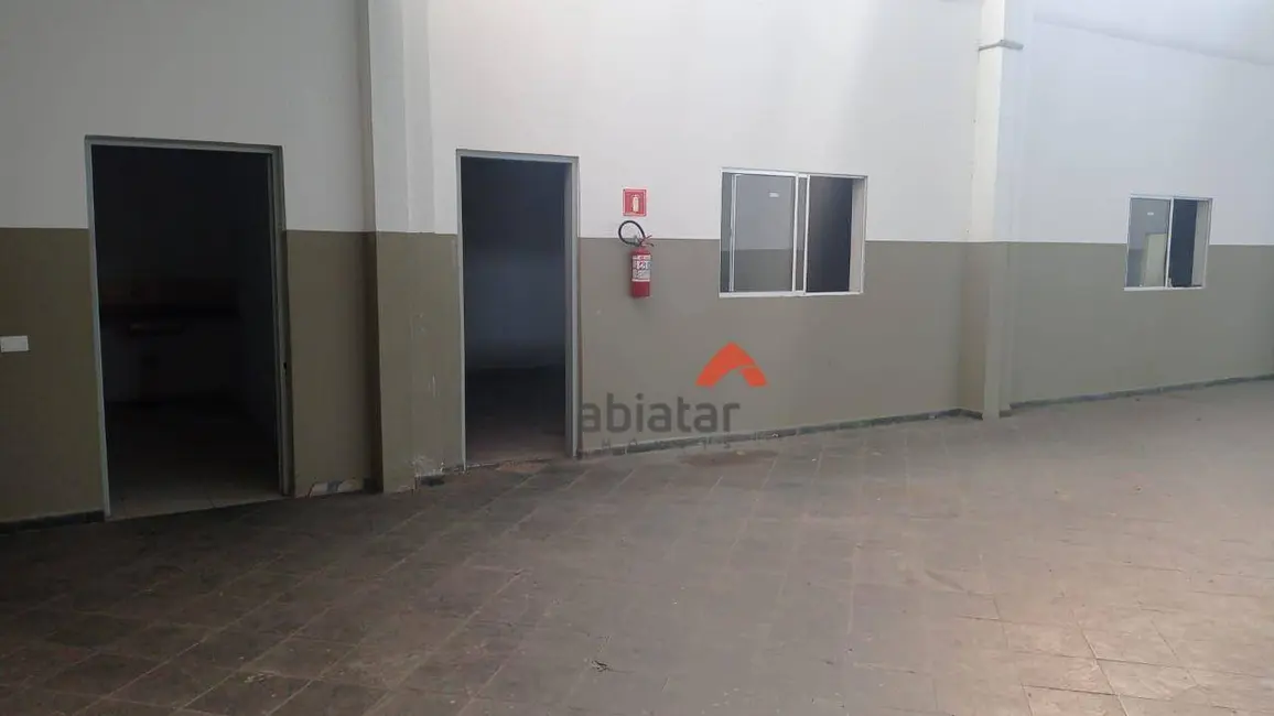 Foto 3 de Armazém / Galpão para alugar, 1500m2 em Parque Pinheiros, Taboao Da Serra - SP