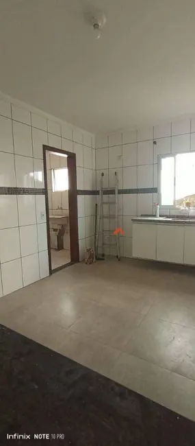Foto 9 de Casa com 3 quartos para alugar, 250m2 em Parque Assunção, Taboao Da Serra - SP