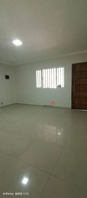 Foto 5 de Casa com 3 quartos para alugar, 250m2 em Parque Assunção, Taboao Da Serra - SP