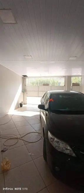 Foto 4 de Casa com 3 quartos para alugar, 250m2 em Parque Assunção, Taboao Da Serra - SP