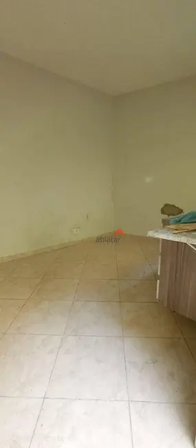 Foto 3 de Casa com 1 quarto para alugar, 28m2 em Parque Assunção, Taboao Da Serra - SP