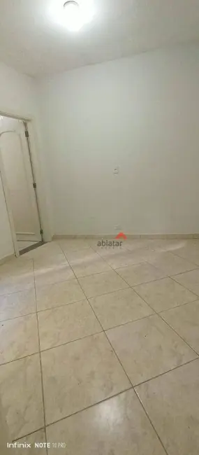 Foto 7 de Casa com 1 quarto para alugar, 28m2 em Parque Assunção, Taboao Da Serra - SP