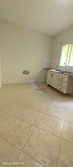 Foto 2 de Casa com 1 quarto para alugar, 28m2 em Parque Assunção, Taboao Da Serra - SP