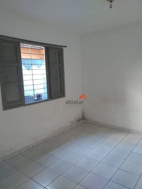 Casa com 1 quarto para alugar, 125m2 em Parque Pinheiros, Taboao Da Serra - SP - imagem 7 Foto 7 de Casa com 1 quarto para alugar, 125m2 em Parque Pinheiros, Taboao Da Serra - SP