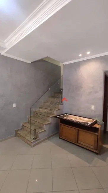 Foto 3 de Sobrado com 2 quartos à venda, 72m2 em Parque Assunção, Taboao Da Serra - SP