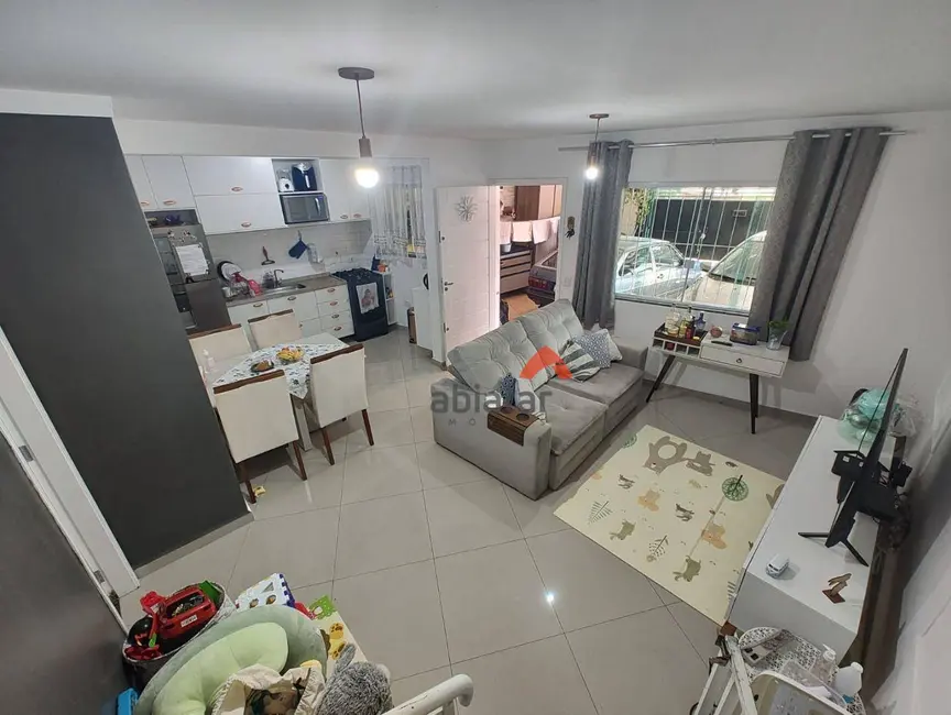 Sobrado com 2 quartos à venda, 71m2 em Jardim Maria Luiza, São Paulo - SP - imagem 3 Foto 3 de Sobrado com 2 quartos à venda, 71m2 em Jardim Maria Luiza, São Paulo - SP