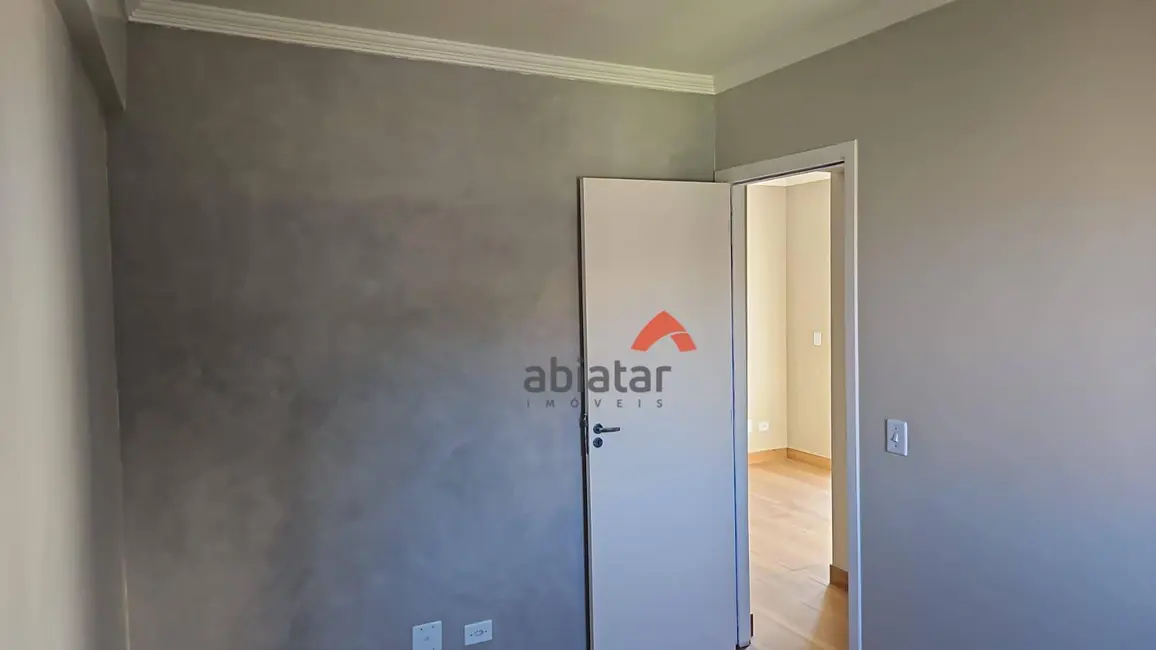 Foto 4 de Apartamento com 2 quartos para alugar, 50m2 em Jardim Elizabete, Taboao Da Serra - SP