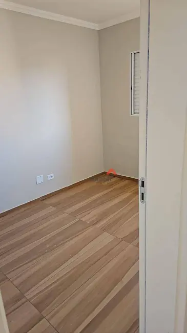Foto 6 de Apartamento com 2 quartos para alugar, 50m2 em Jardim Elizabete, Taboao Da Serra - SP