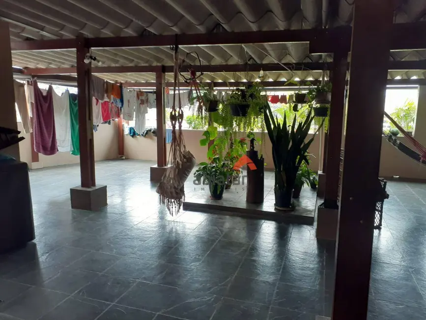 Foto 3 de Casa com 5 quartos à venda, 385m2 em Jardim Iracema, Taboao Da Serra - SP