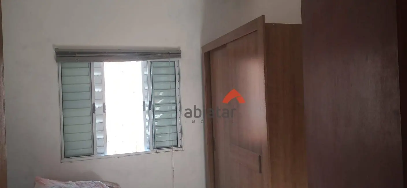Casa com 5 quartos à venda, 136m2 em Jardim Iracema, Taboao Da Serra - SP - imagem 4 Foto 4 de Casa com 5 quartos à venda, 136m2 em Jardim Iracema, Taboao Da Serra - SP