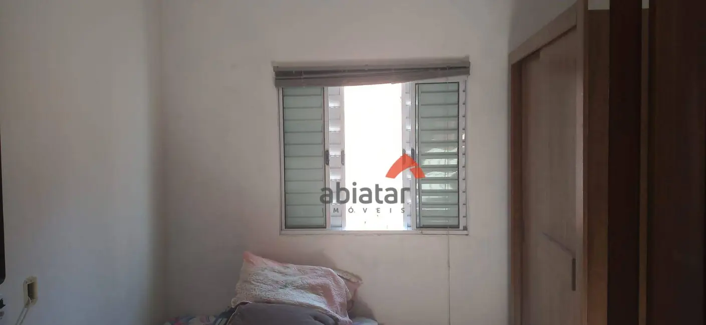 Casa com 5 quartos à venda, 136m2 em Jardim Iracema, Taboao Da Serra - SP - imagem 5 Foto 5 de Casa com 5 quartos à venda, 136m2 em Jardim Iracema, Taboao Da Serra - SP