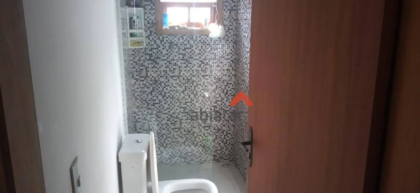 Casa com 5 quartos à venda, 136m2 em Jardim Iracema, Taboao Da Serra - SP - imagem 6 Foto 6 de Casa com 5 quartos à venda, 136m2 em Jardim Iracema, Taboao Da Serra - SP