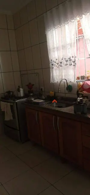 Foto 3 de Casa com 4 quartos à venda, 187m2 em Vila Regina, Embu Das Artes - SP