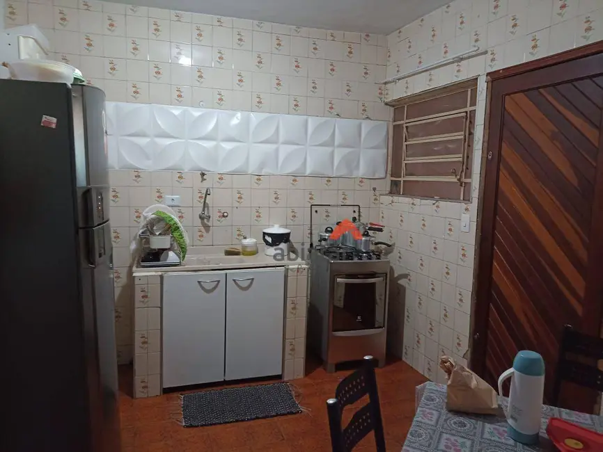 Casa com 2 quartos à venda, 100m2 em Jardim Clementino, Taboao Da Serra - SP - imagem 6 Foto 6 de Casa com 2 quartos à venda, 100m2 em Jardim Clementino, Taboao Da Serra - SP