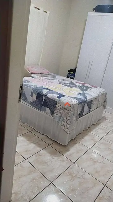 Foto 4 de Casa de Condomínio com 2 quartos à venda, 70m2 em Parque Pinheiros, Taboao Da Serra - SP