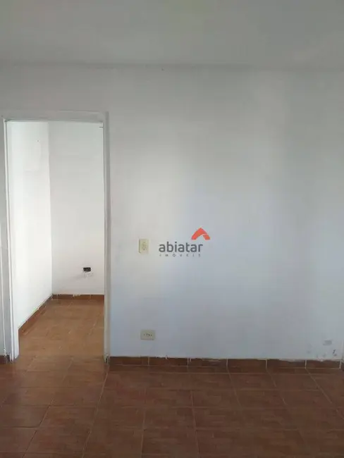 Foto 8 de Casa com 1 quarto para alugar, 120m2 em Parque Pinheiros, Taboao Da Serra - SP