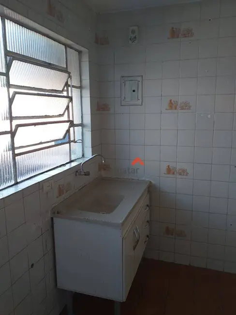 Foto 4 de Casa com 1 quarto para alugar, 120m2 em Parque Pinheiros, Taboao Da Serra - SP