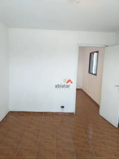 Foto 9 de Casa com 1 quarto para alugar, 120m2 em Parque Pinheiros, Taboao Da Serra - SP
