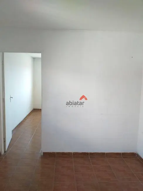 Foto 7 de Casa com 1 quarto para alugar, 120m2 em Parque Pinheiros, Taboao Da Serra - SP