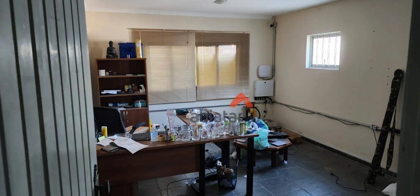 Armazém / Galpão para alugar, 700m2 em Parque Marabá, Taboao Da Serra - SP - imagem 3 Foto 3 de Armazém / Galpão para alugar, 700m2 em Parque Marabá, Taboao Da Serra - SP