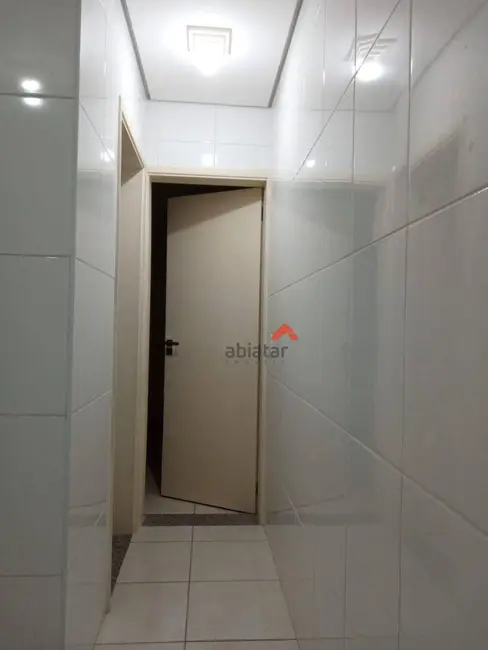 Casa com 1 quarto para alugar, 125m2 em Jardim Santa Tereza, Embu Das Artes - SP - imagem 6 Foto 6 de Casa com 1 quarto para alugar, 125m2 em Jardim Santa Tereza, Embu Das Artes - SP