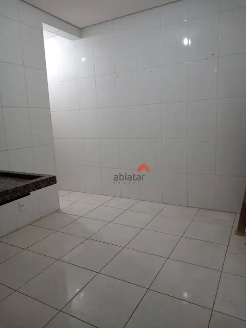 Casa com 1 quarto para alugar, 125m2 em Jardim Santa Tereza, Embu Das Artes - SP - imagem 3 Foto 3 de Casa com 1 quarto para alugar, 125m2 em Jardim Santa Tereza, Embu Das Artes - SP