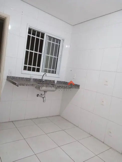 Foto 1 de Casa com 1 quarto para alugar, 125m2 em Jardim Santa Tereza, Embu Das Artes - SP