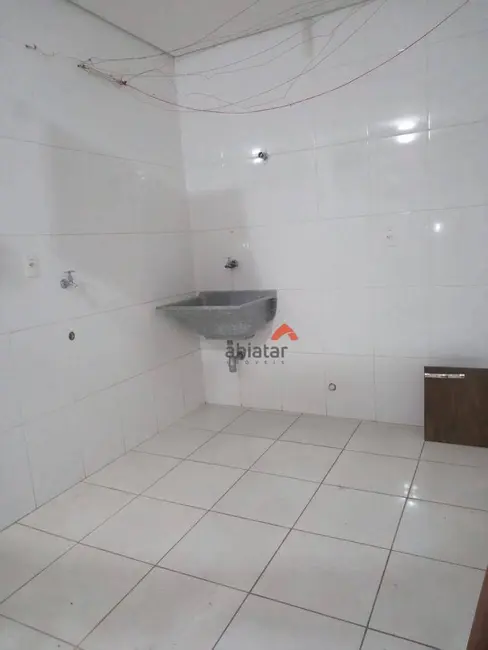 Foto 10 de Casa com 1 quarto para alugar, 125m2 em Jardim Santa Tereza, Embu Das Artes - SP