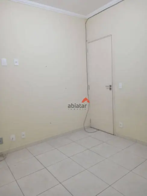 Casa com 1 quarto para alugar, 125m2 em Jardim Santa Tereza, Embu Das Artes - SP - imagem 8 Foto 8 de Casa com 1 quarto para alugar, 125m2 em Jardim Santa Tereza, Embu Das Artes - SP