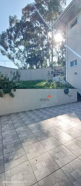 Foto 4 de Sobrado com 3 quartos à venda, 187m2 em Parque Monte Alegre, Taboao Da Serra - SP