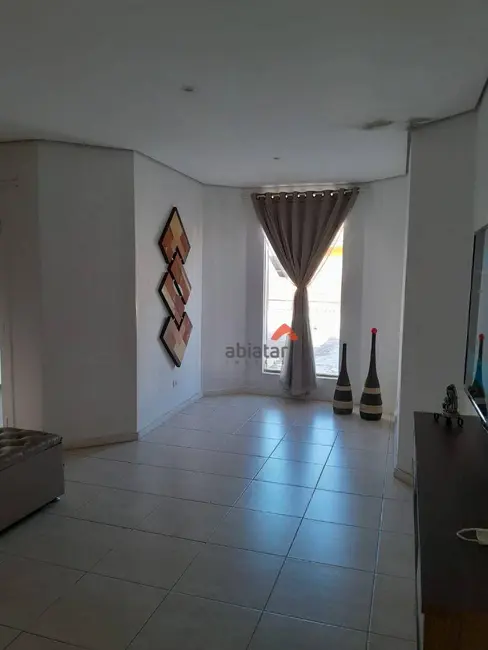 Foto 3 de Casa com 4 quartos à venda, 328m2 em Parque Assunção, Taboao Da Serra - SP