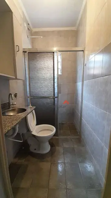Foto 7 de Casa com 1 quarto para alugar, 200m2 em Parque Pinheiros, Taboao Da Serra - SP