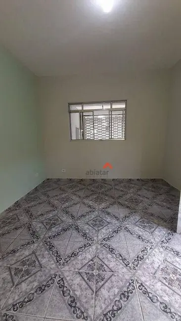 Foto 3 de Casa com 1 quarto para alugar, 200m2 em Parque Pinheiros, Taboao Da Serra - SP