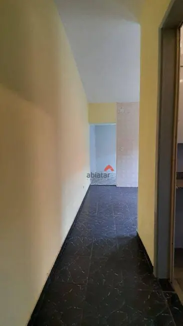 Foto 6 de Casa com 1 quarto para alugar, 200m2 em Parque Pinheiros, Taboao Da Serra - SP